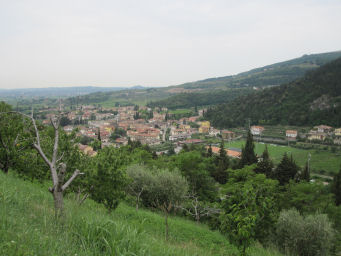 Blandt små landsbyer og vinmarker
